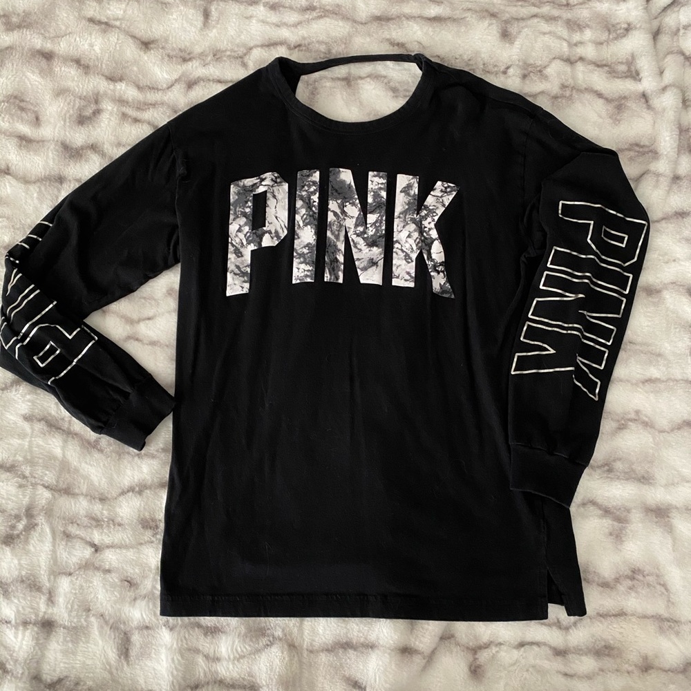 VS PINK long sleeve Tee with Marble accent
